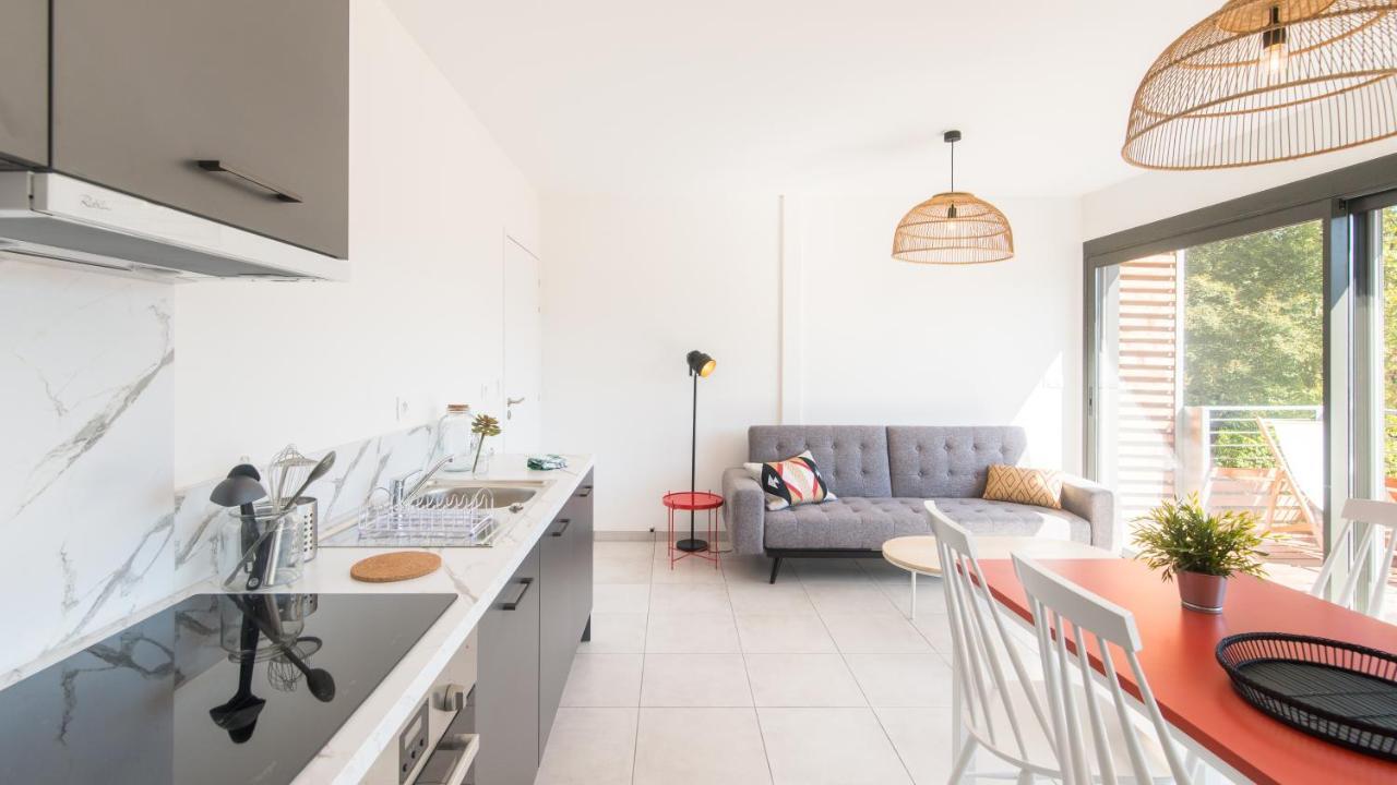 "Le Soleil Levant" Avec Balcon Et Parking Prive, 2 Adultes Et 1 Enfant Sarlat-la-Caneda Bagian luar foto