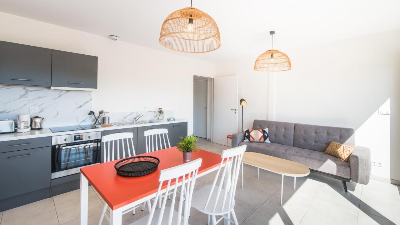 "Le Soleil Levant" Avec Balcon Et Parking Prive, 2 Adultes Et 1 Enfant Sarlat-la-Caneda Bagian luar foto